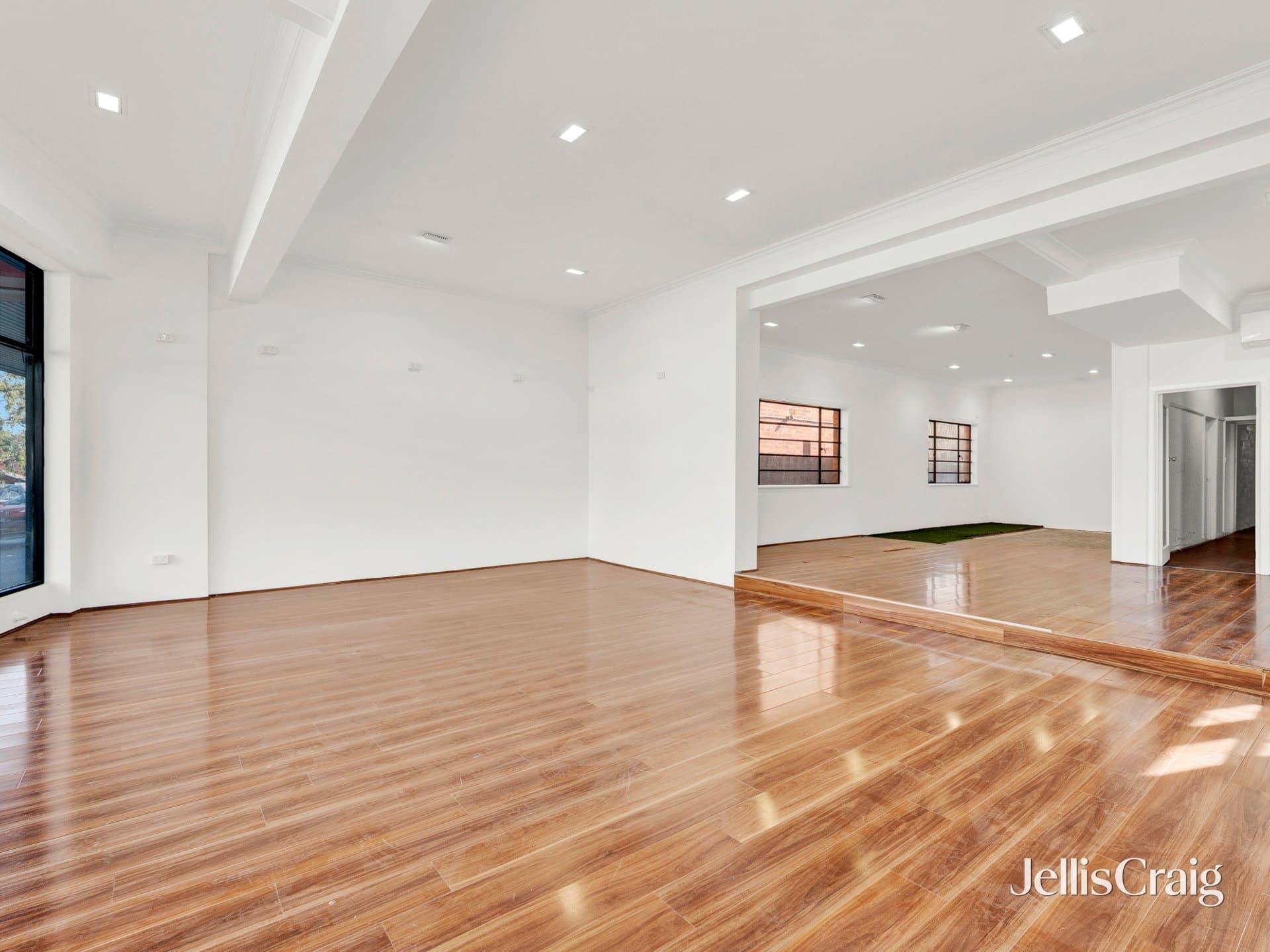 138 Bell Street, Heidelberg Heights
    
    
      
        114 m2, Heidelberg Heights - Thumbnail 3
