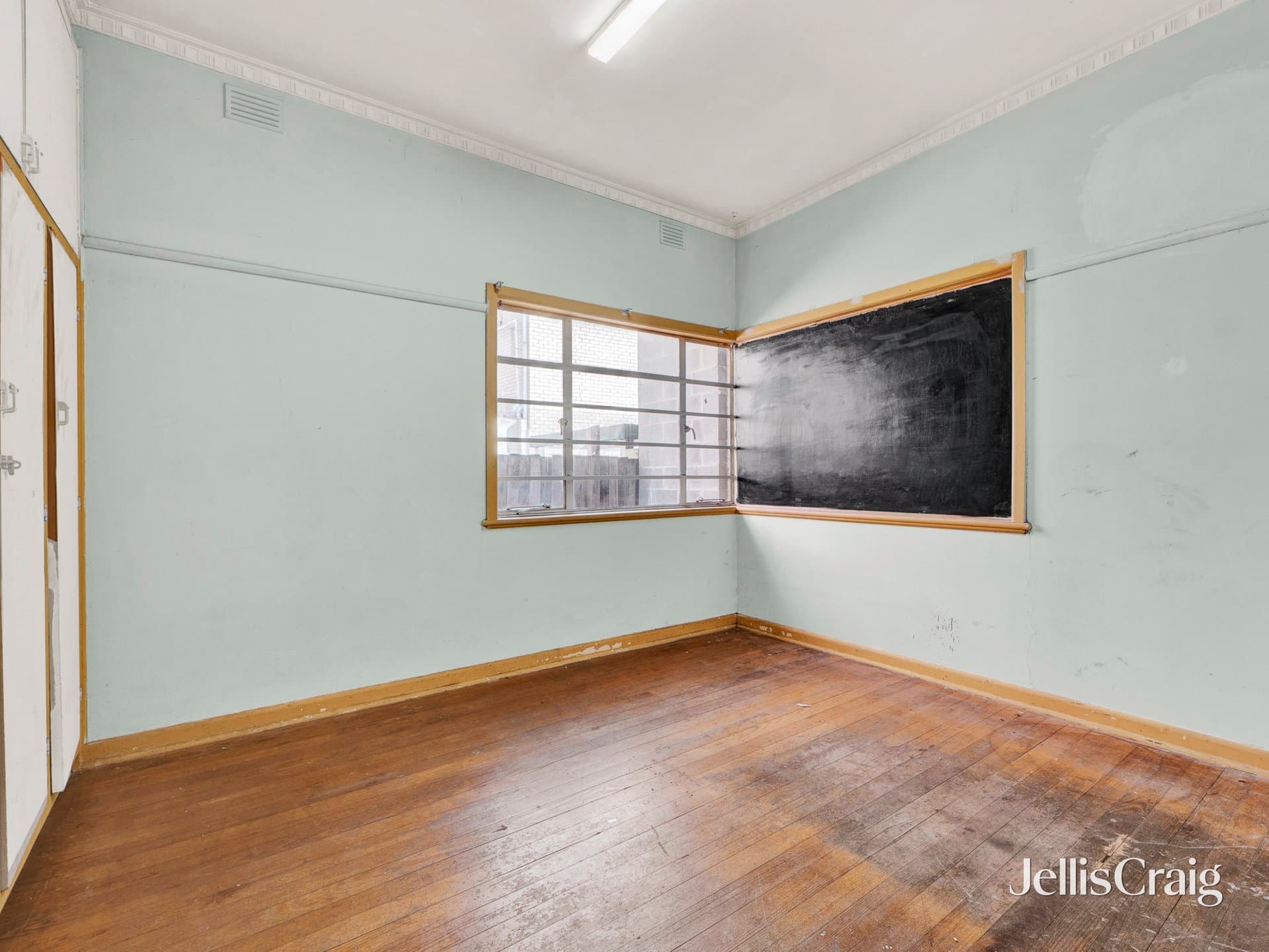 138 Bell Street, Heidelberg Heights
    
    
      
        114 m2, Heidelberg Heights - Thumbnail 7