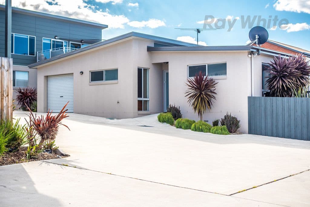184 Roslyn Avenue, Blackmans Bay TAS 7052, Blackmans Bay - Thumbnail 3
