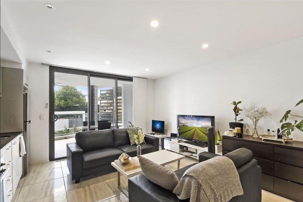 141-145 Dornoch Terrace, Highgate Hill QLD 4101, Highgate Hill - Thumbnail 2
