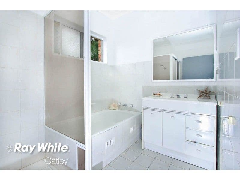 4 Oatley Parade, OATLEY NSW 2223, Oatley - Thumbnail 3