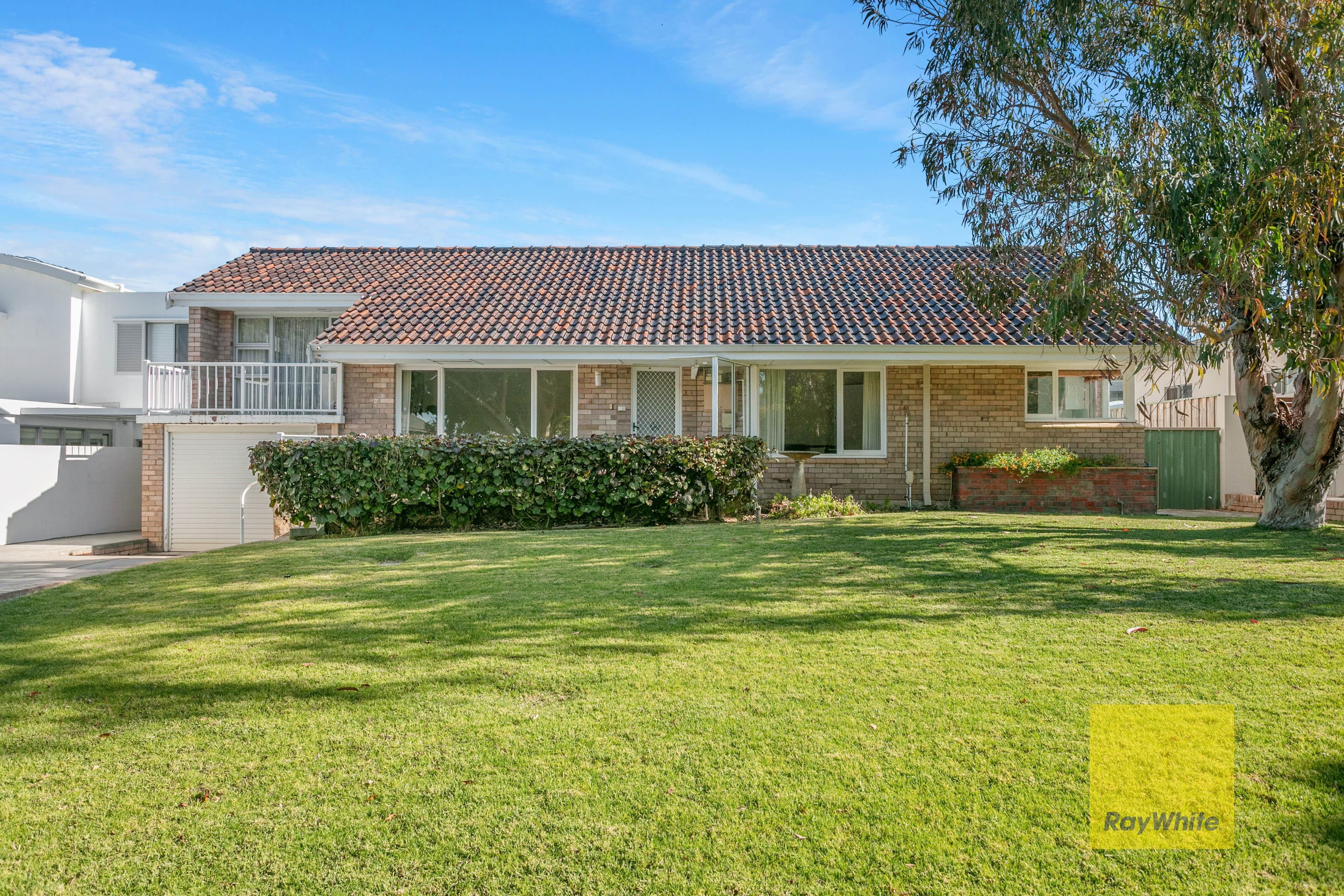 102 Clement Street, Swanbourne WA 6010, Swanbourne - Thumbnail 3