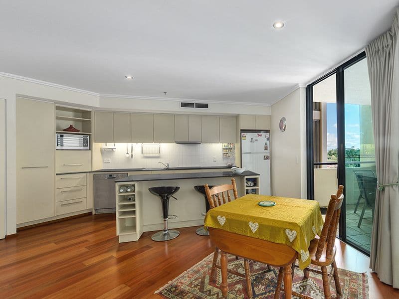 12 Jolimont Terrace, Shepparton, Shepparton - Thumbnail 5