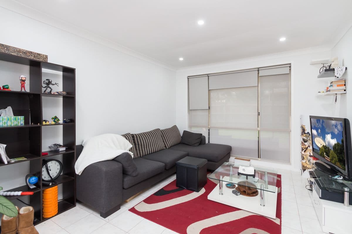 3 Drysdale Crescent, Plumpton - Thumbnail 2