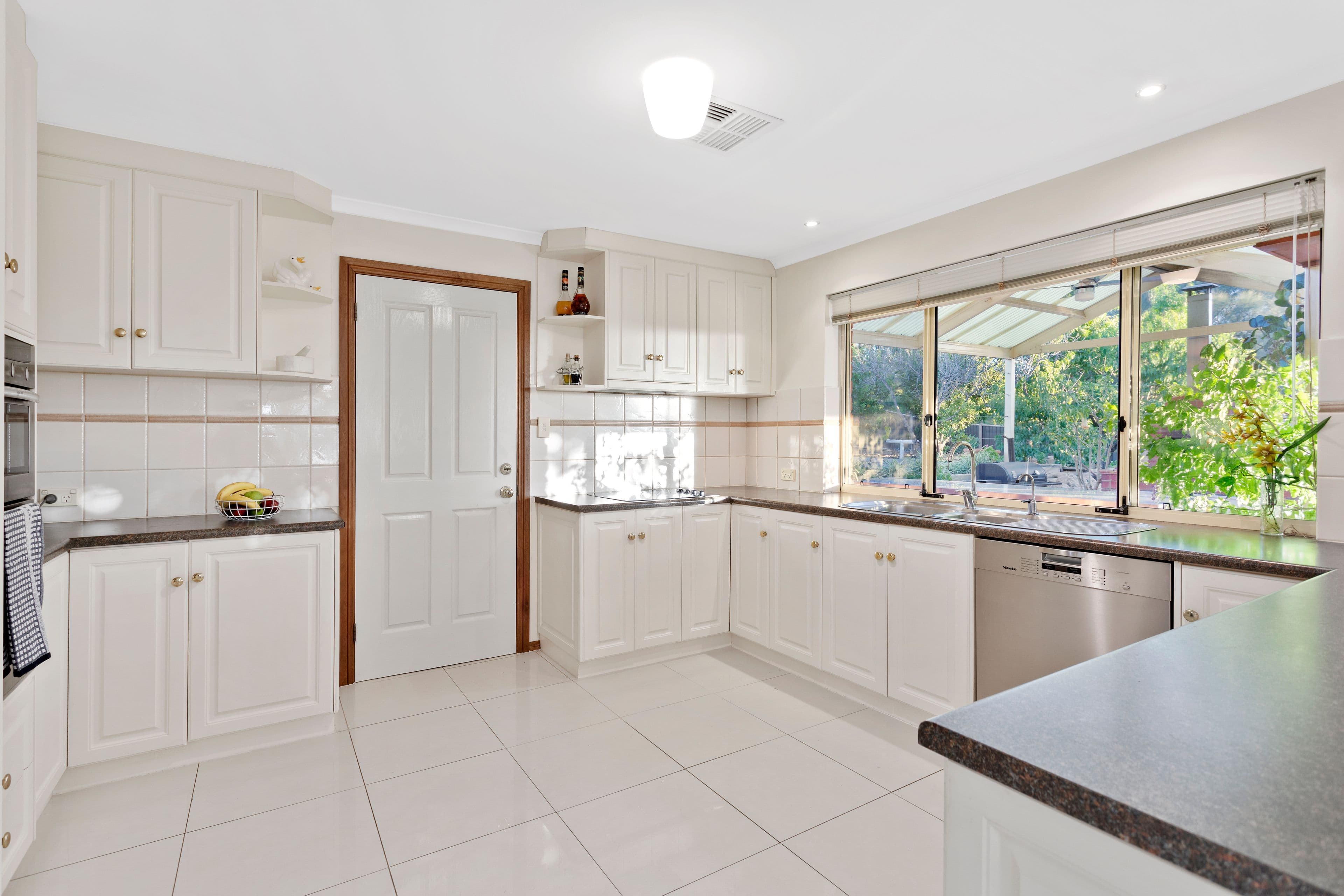 34 Trowbridge Circuit, Gulfview Heights SA 5096, Gulfview Heights - Thumbnail 3