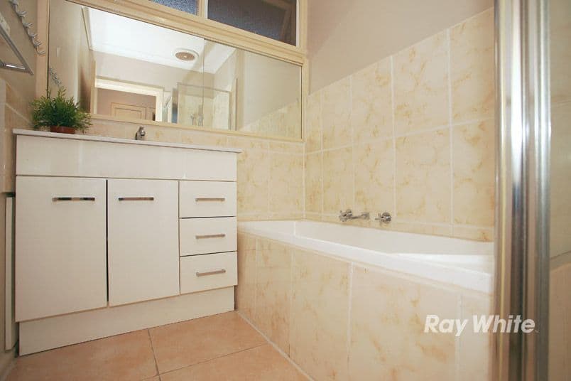 31 Aisbett Avenue, WANTIRNA SOUTH VIC 3152, Wantirna South - Thumbnail 7