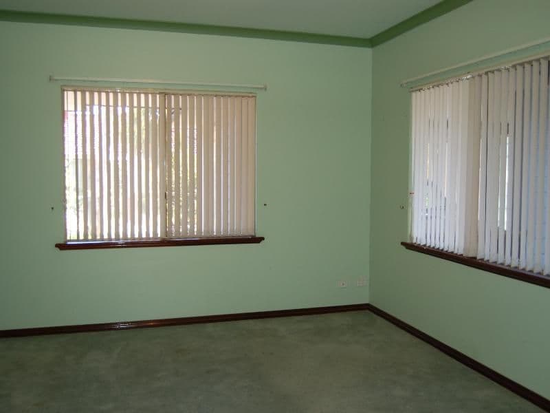 14 Silverton Crescent, ERSKINE WA 6210, Erskine - Thumbnail 4
