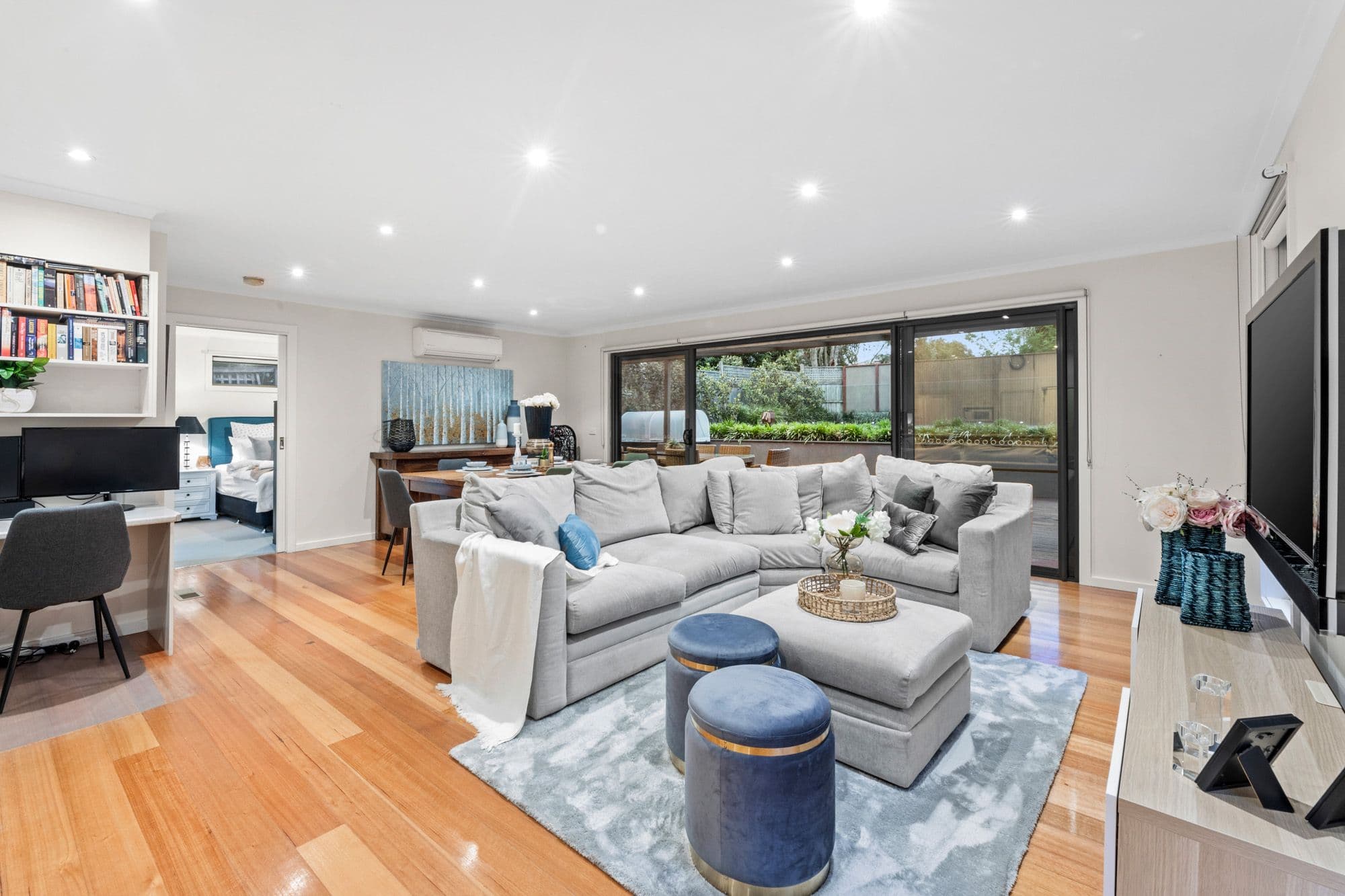 1 Begonia Street, Box Hill South VIC 3128, Box Hill South - Thumbnail 2