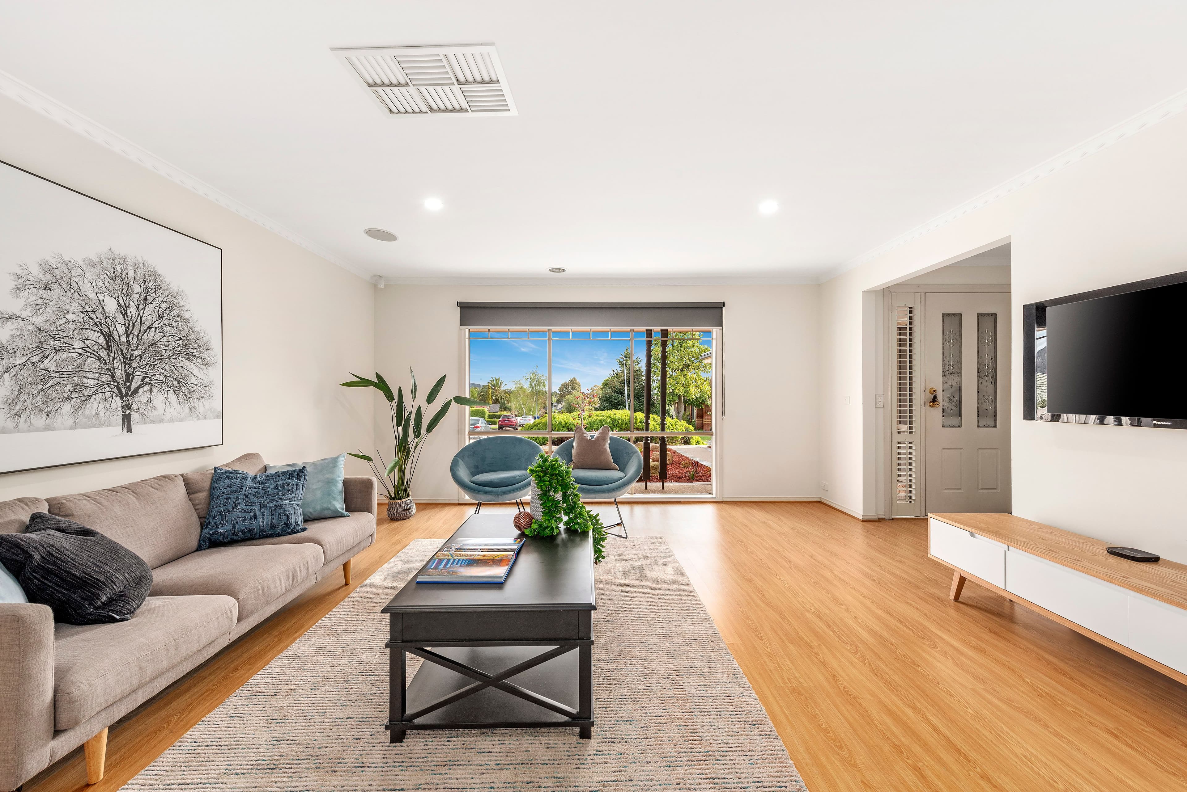 24 Constance Close, Lysterfield VIC 3156, Lysterfield - Thumbnail 2