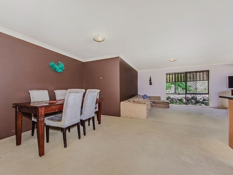 11 Humberside Close, MUDGEERABA QLD 4213, Mudgeeraba - Thumbnail 4