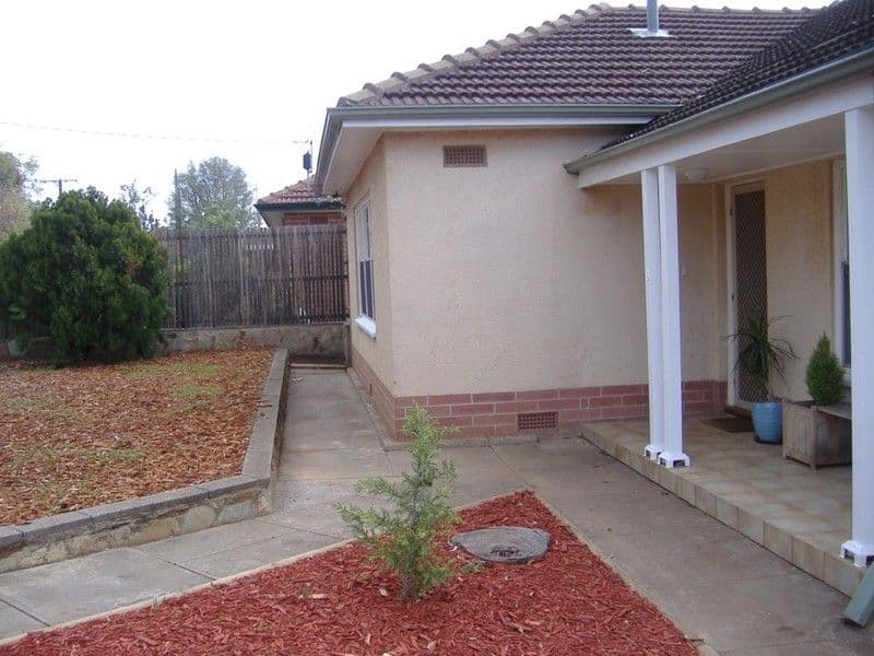15 Tarnham Road, SEACOMBE HEIGHTS SA 5047, Seacombe Heights - Thumbnail 2