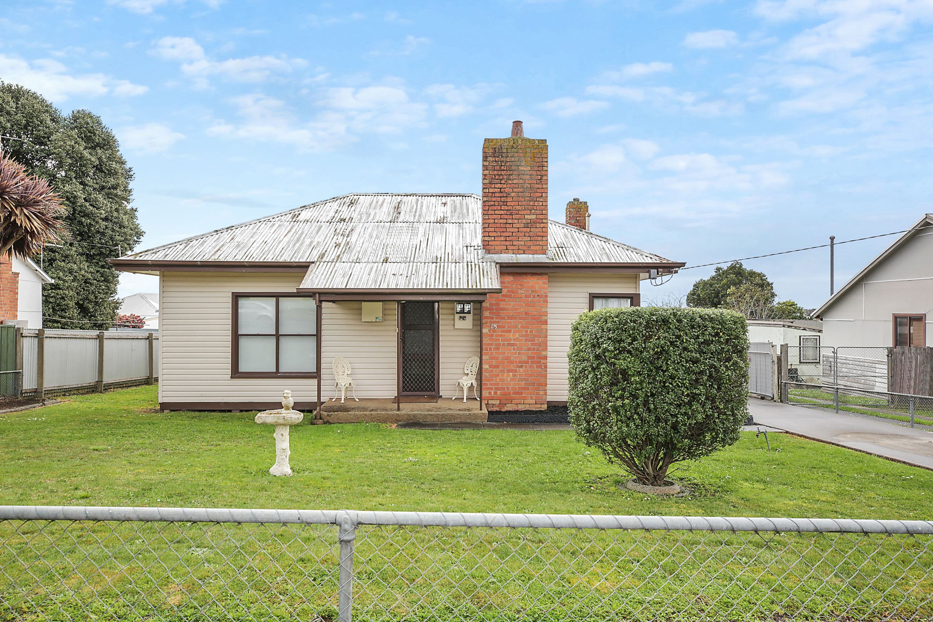 18 Russell Street, Camperdown VIC 3260, Camperdown - Image 1