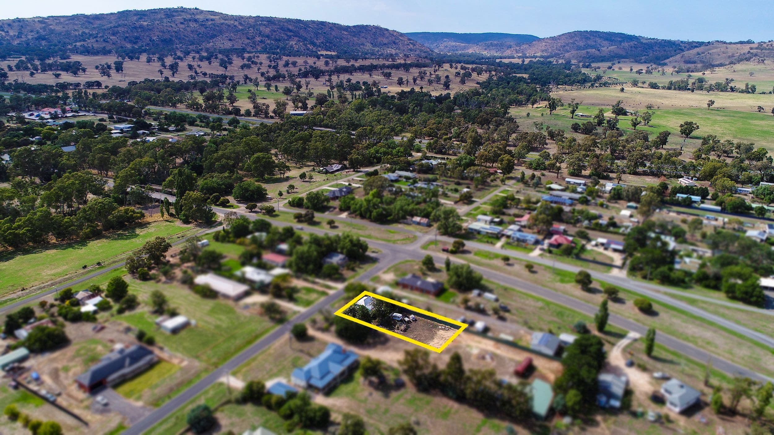 5 Hughes Street, Avenel VIC 3664, Avenel - Thumbnail 2