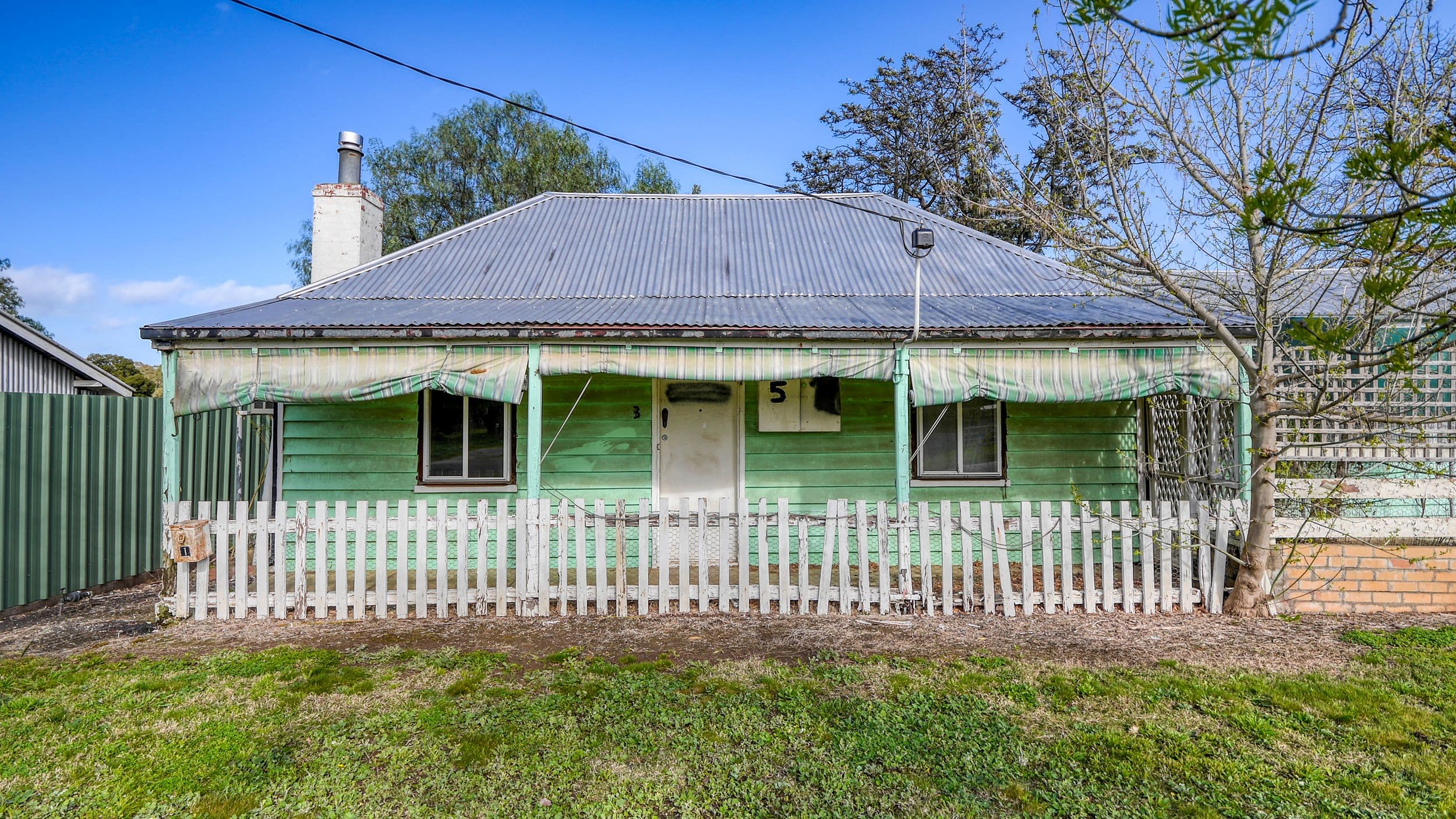 5 Hughes Street, Avenel VIC 3664, Avenel - Thumbnail 3