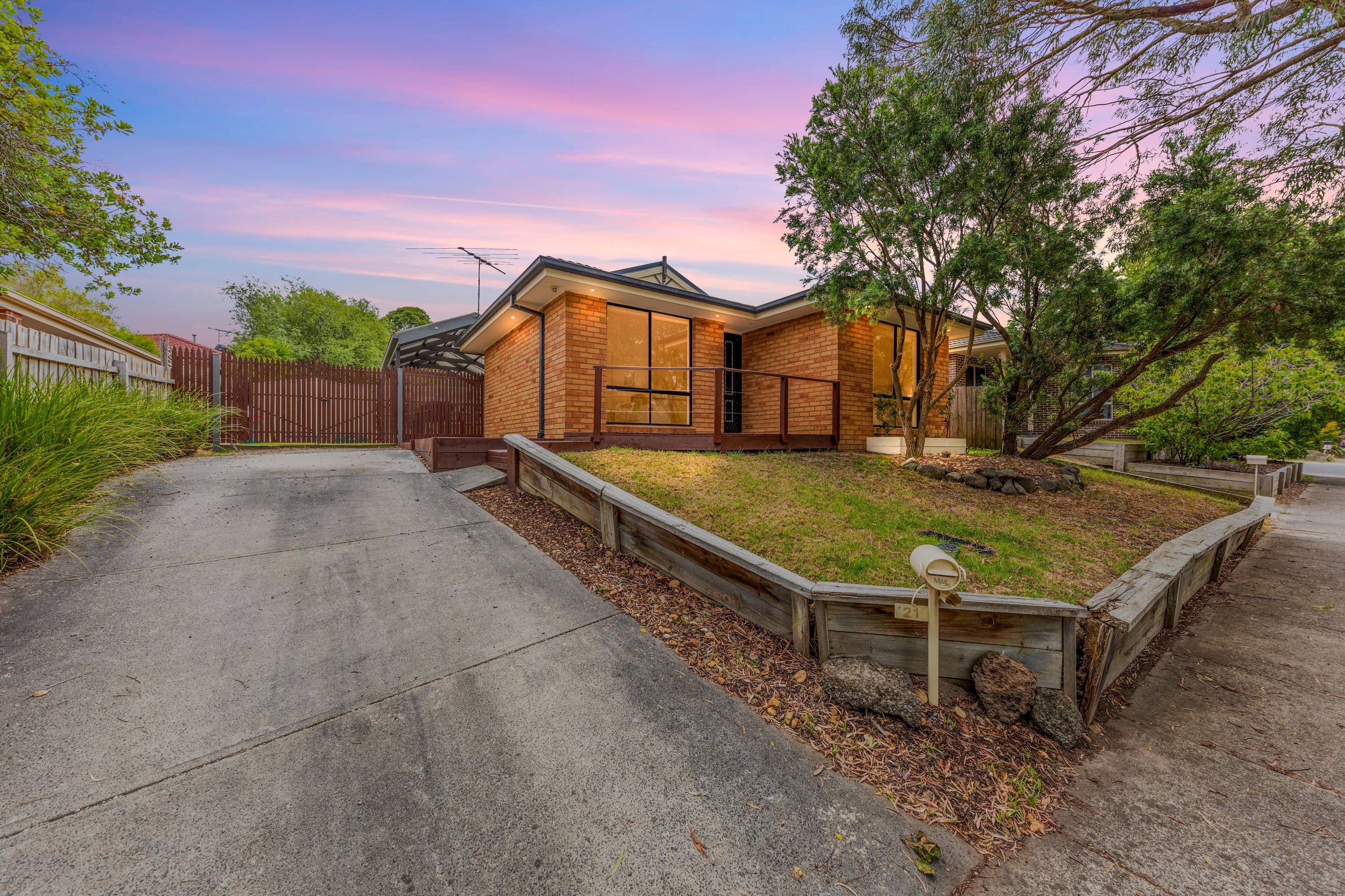 21 Riviera Drive, Pakenham VIC 3810, Pakenham - Image 1