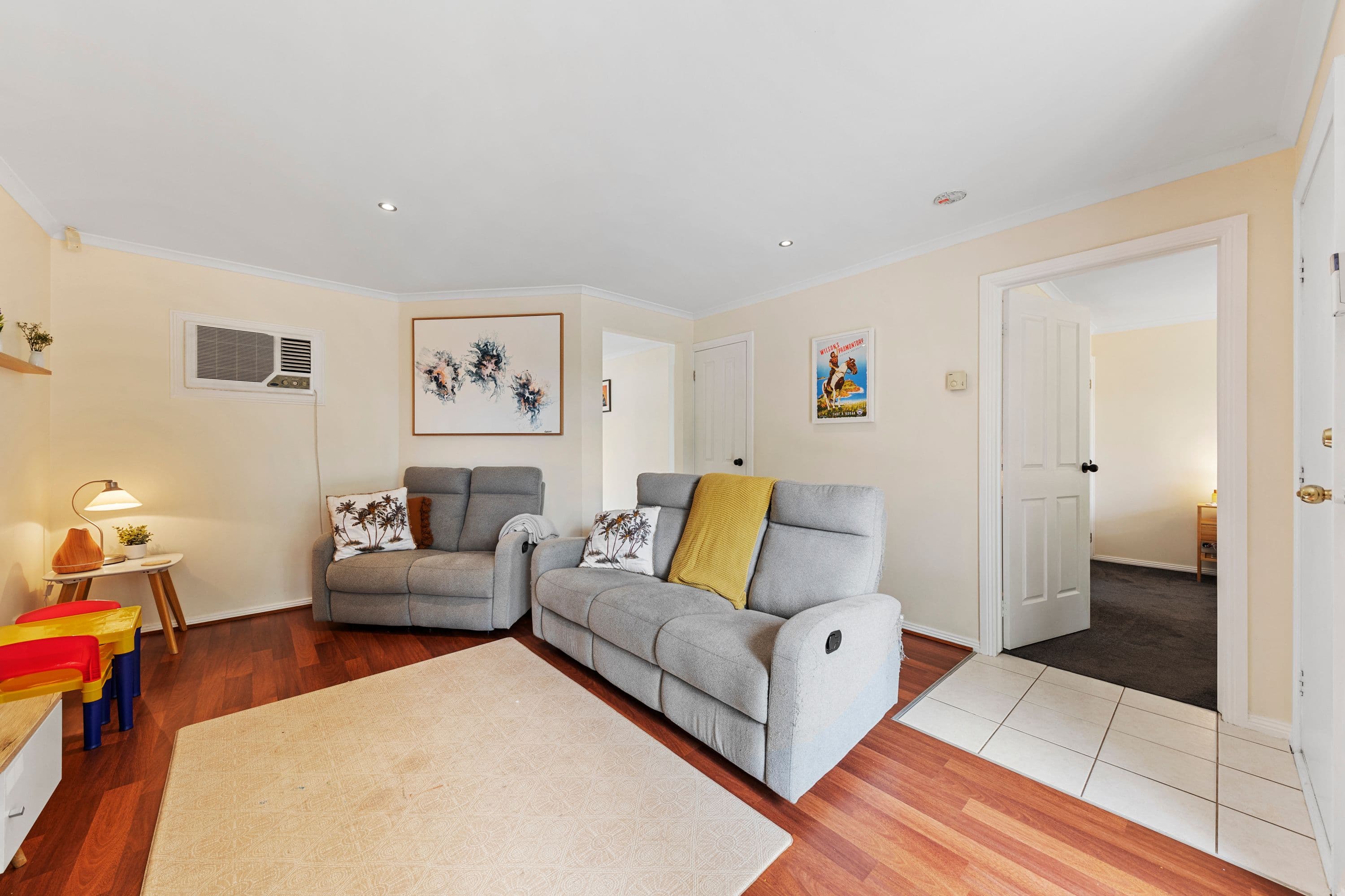 21 Riviera Drive, Pakenham VIC 3810, Pakenham - Thumbnail 3