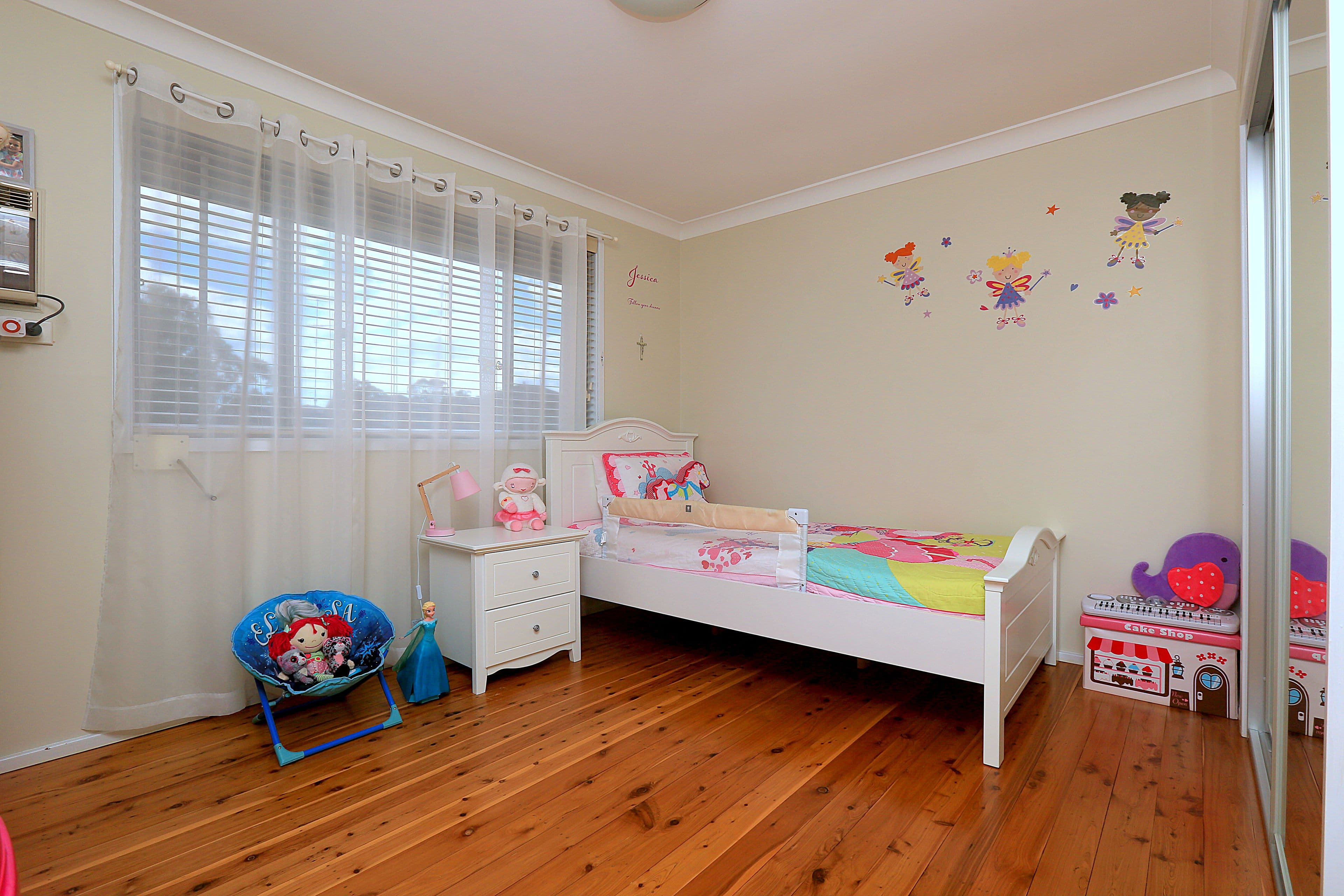 12 Pennington Avenue, Georges Hall - Thumbnail 7