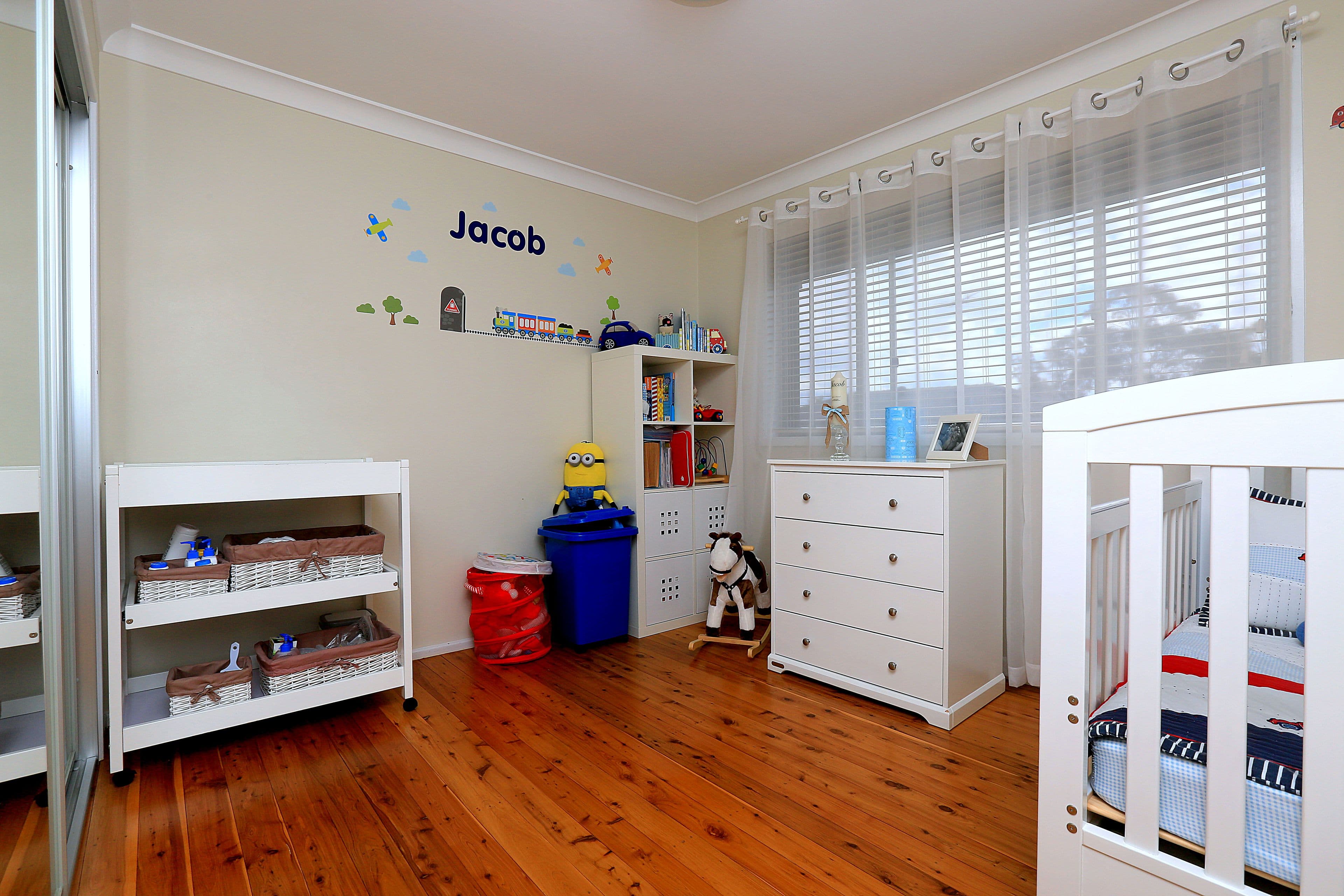 12 Pennington Avenue, Georges Hall - Thumbnail 8