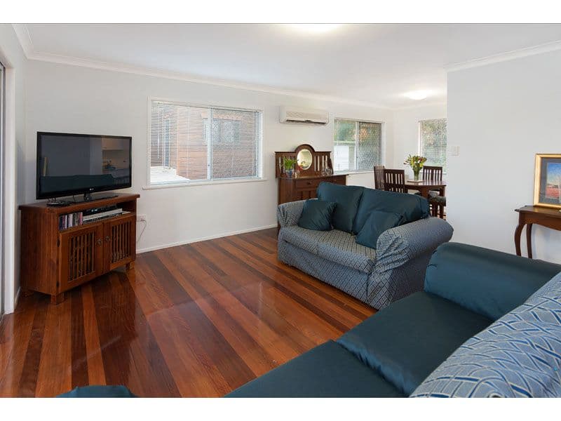 5 Pyrope Street, Camp Hill QLD 4152, Camp Hill - Thumbnail 3