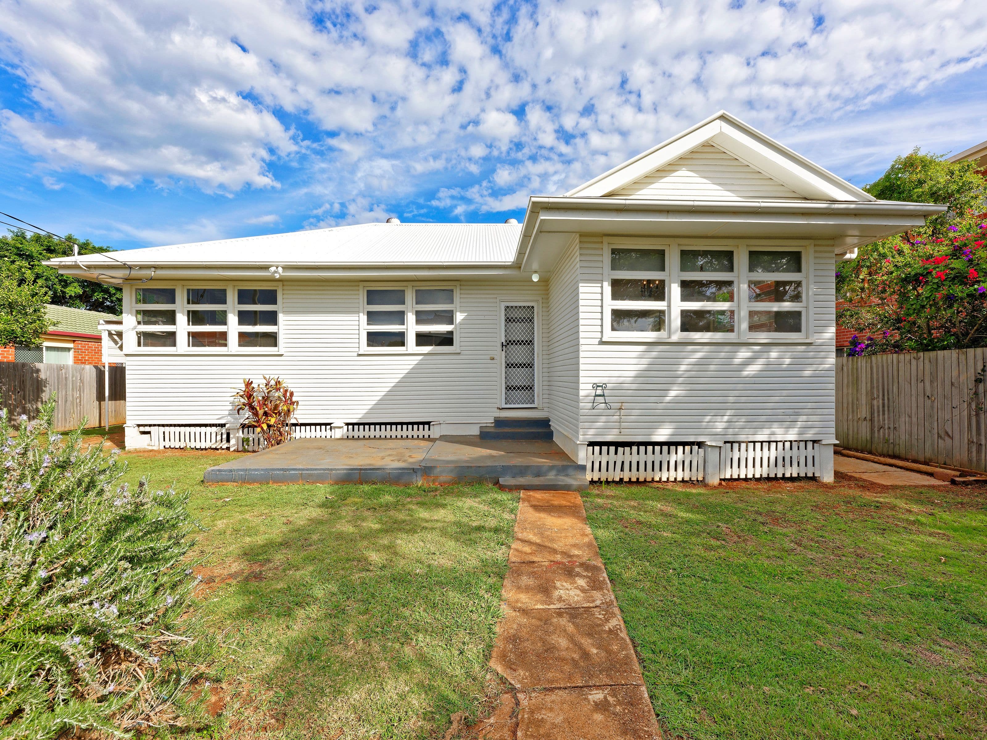 85 King Street, Woody Point QLD 4019, Woody Point - Image 1
