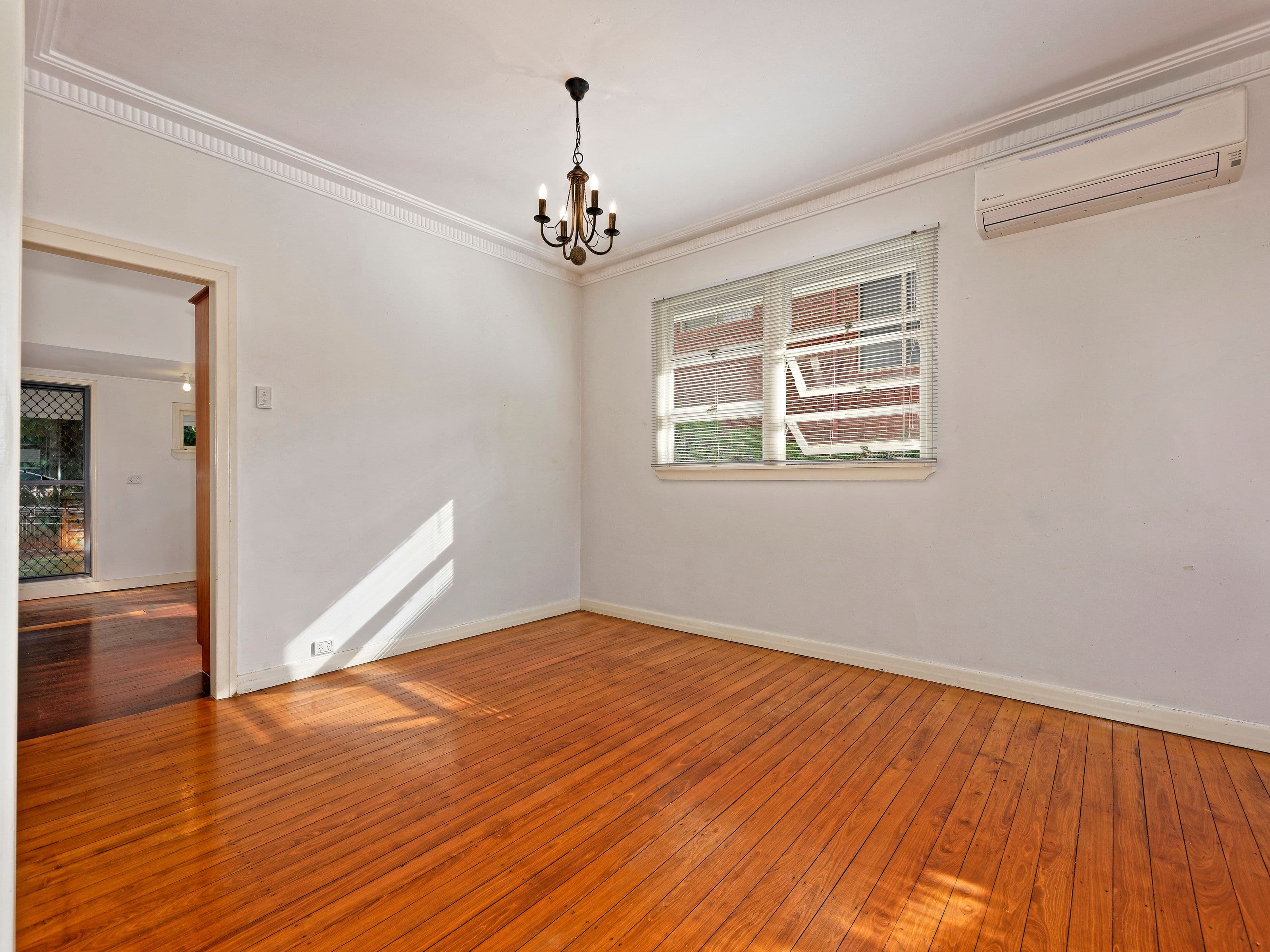 85 King Street, Woody Point QLD 4019, Woody Point - Thumbnail 4
