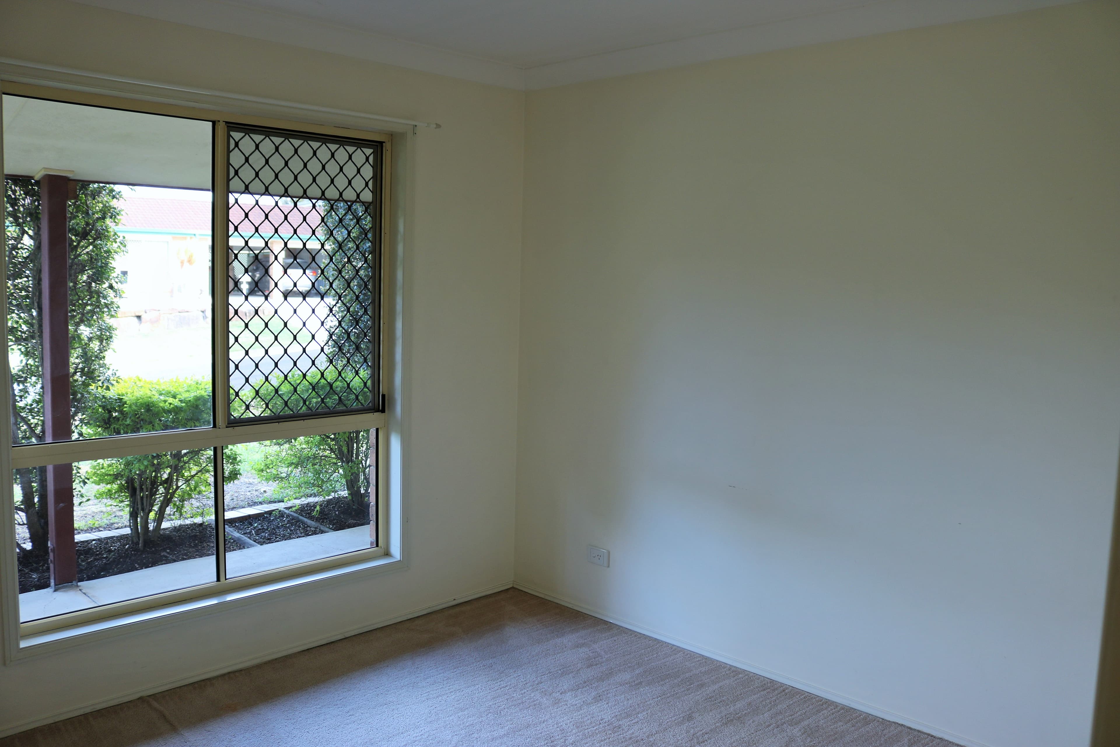1 Louise Court, Silkstone QLD 4304, Silkstone - Thumbnail 8