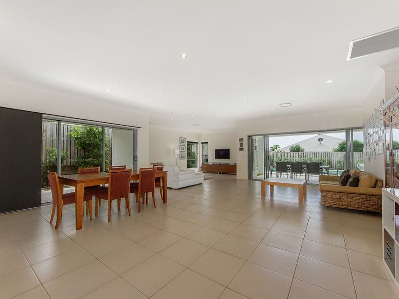 9 Coach Way, UPPER COOMERA QLD 4209, Upper Coomera - Thumbnail 3