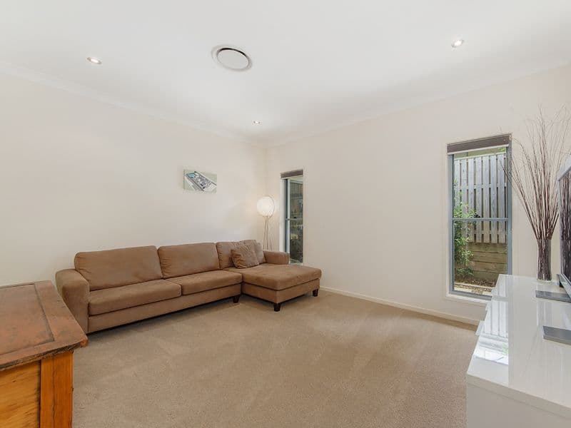 9 Coach Way, UPPER COOMERA QLD 4209, Upper Coomera - Thumbnail 8