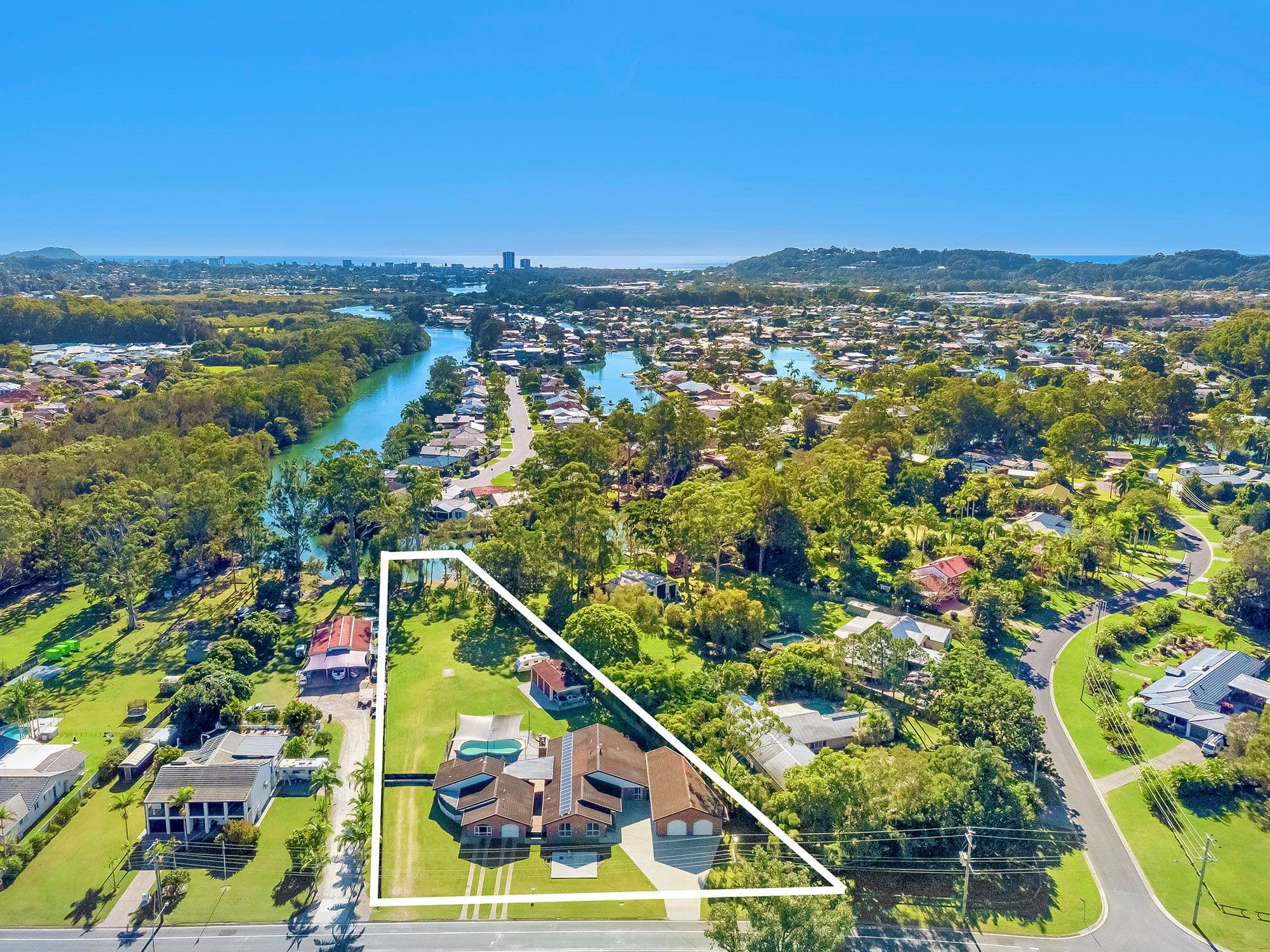 226 Galleon Way, Currumbin Waters QLD 4223, Currumbin Waters - Thumbnail 3