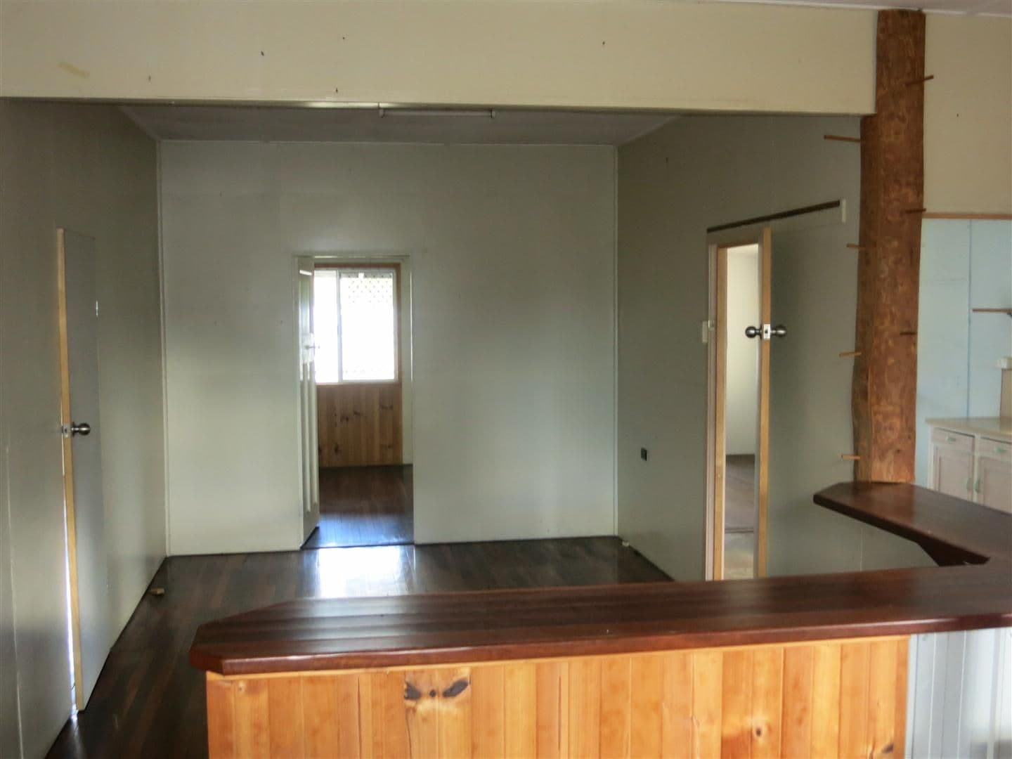 4 Queen Street, MOUNT MORGAN QLD 4714, Mount Morgan - Thumbnail 5