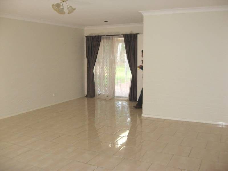9 Dove Place, HINCHINBROOK NSW 2168, Hinchinbrook - Thumbnail 3