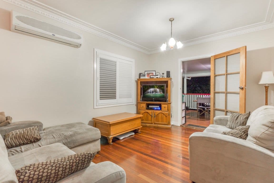 178 Sterculia Avenue, HOLLAND PARK WEST QLD 4121, Holland Park West - Thumbnail 8