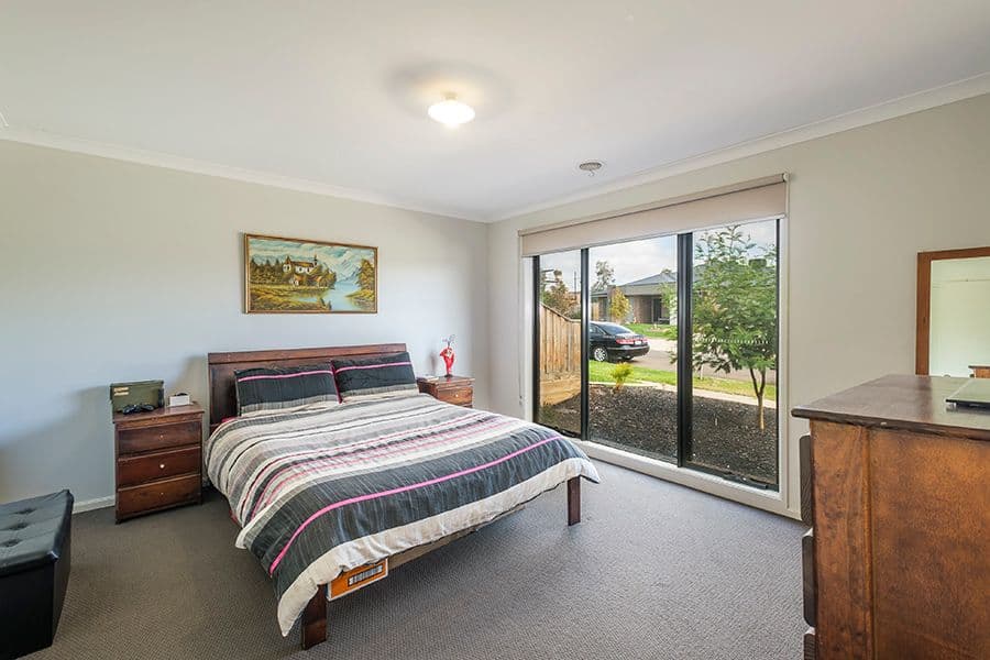 479 Westlake Drive, Riverhills QLD 4074, Riverhills - Thumbnail 3