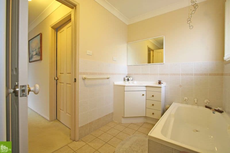 24 Saint Andrews Drive, Pialba, QLD, 4655, Pialba - Thumbnail 5