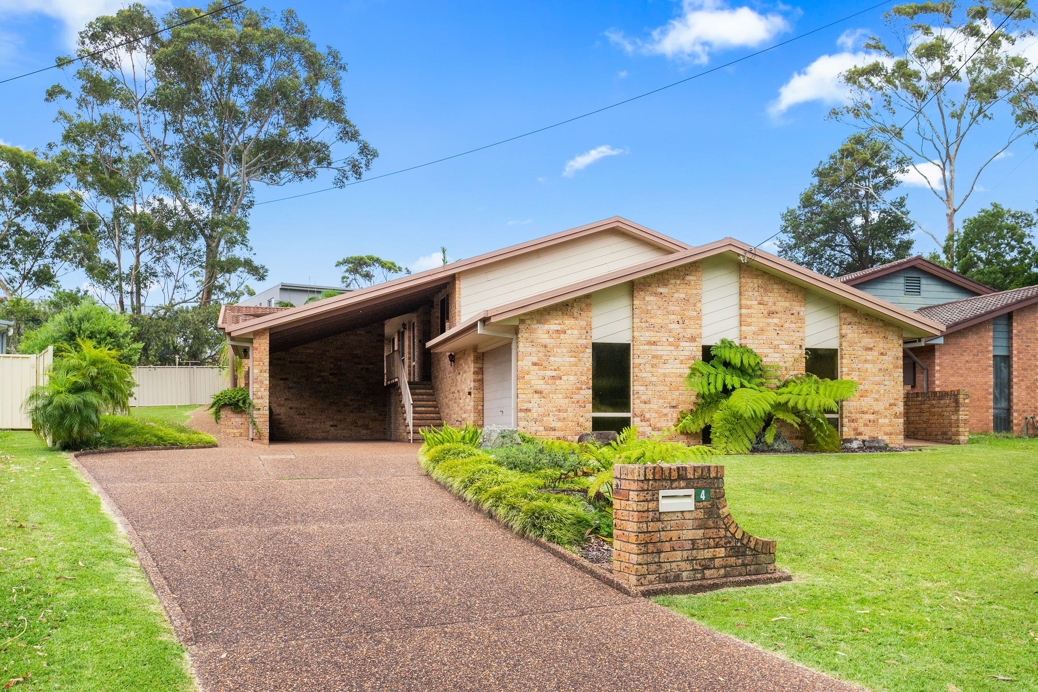 4 Ross Avenue, Narrawallee NSW 2539, Narrawallee - Image 1