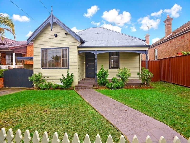 31 Heydon Street, Enfield - Image 1