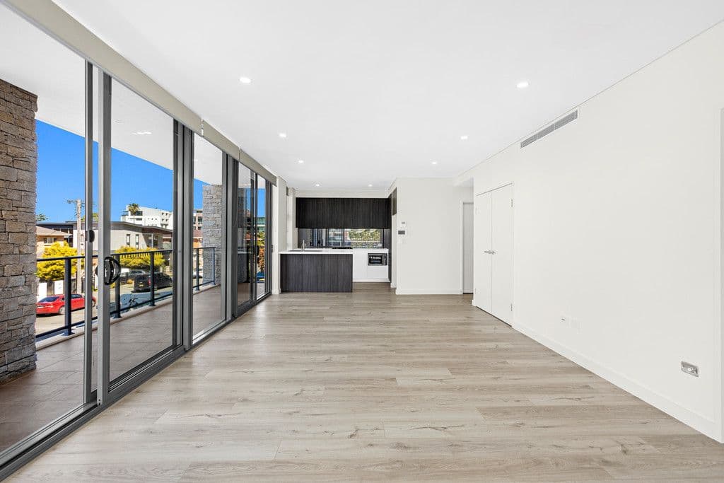2-4 Beatson Street, Wollongong NSW 2500, Wollongong - Thumbnail 2