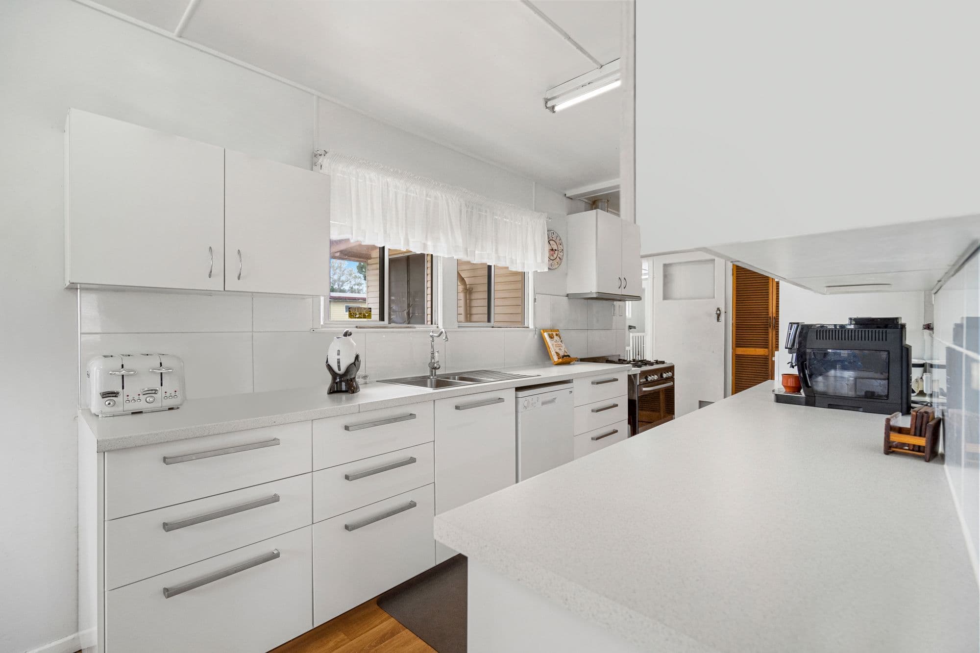 110 Aspinall Street, Leichhardt QLD 4305, Leichhardt - Thumbnail 5