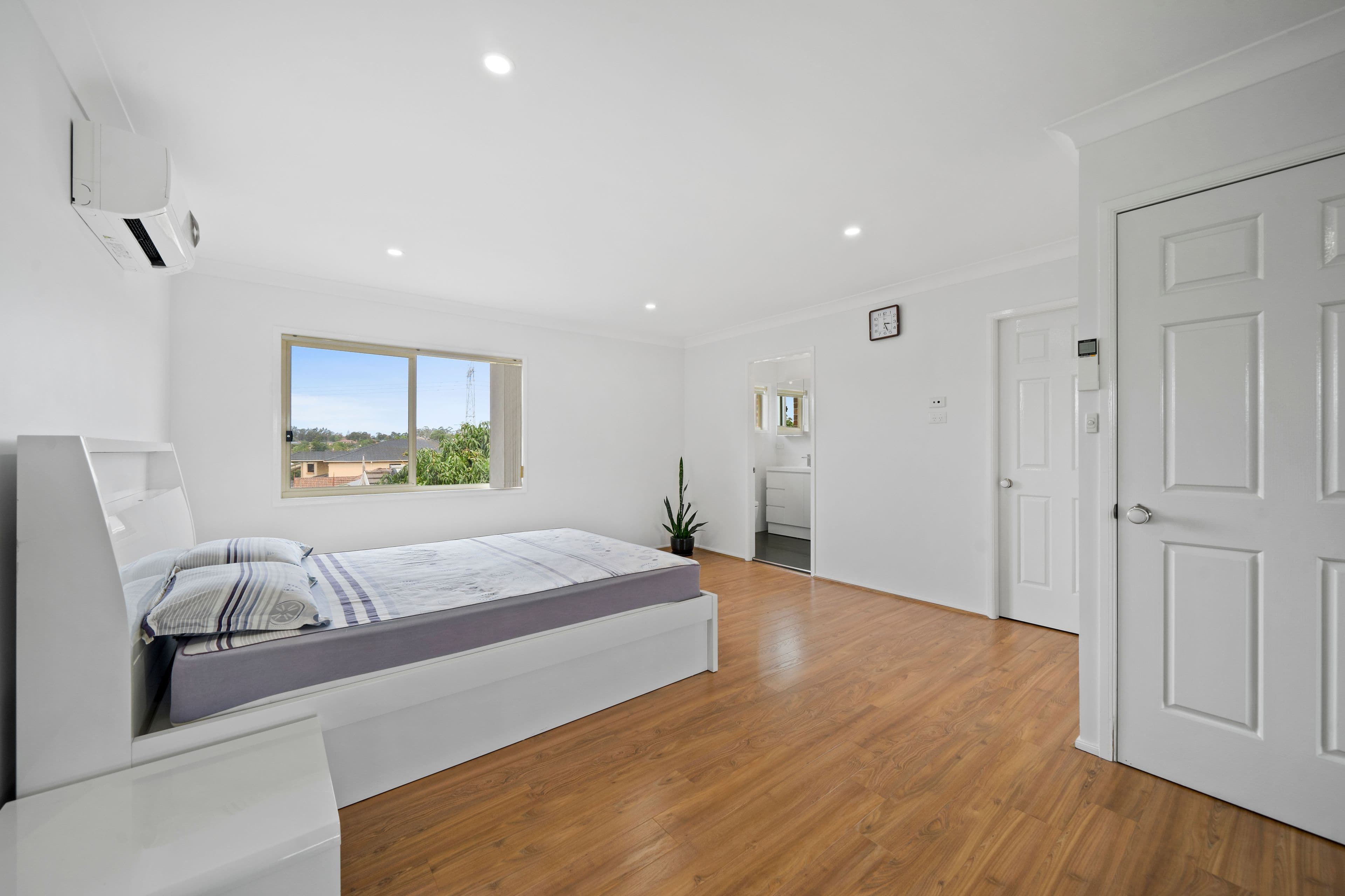 15 Margaret Way, Cecil Hills - Thumbnail 5