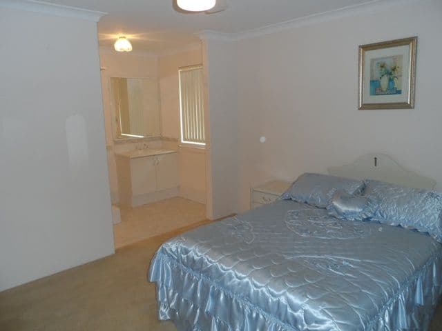 8 Greenwich Gardens, BERTRAM WA 6167, Bertram - Thumbnail 2