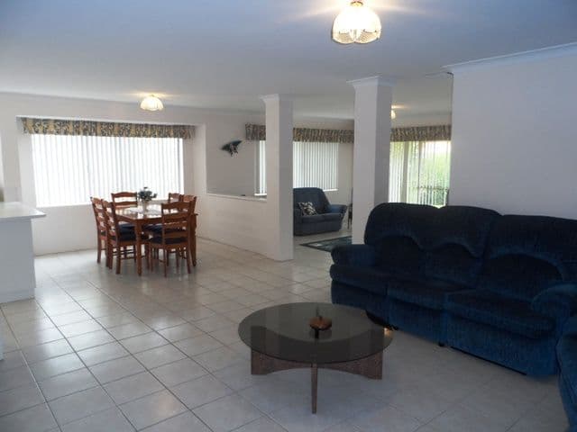 8 Greenwich Gardens, BERTRAM WA 6167, Bertram - Thumbnail 4