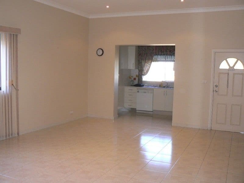 11 Augusta Street, ALLAWAH NSW 2218, Allawah - Thumbnail 2