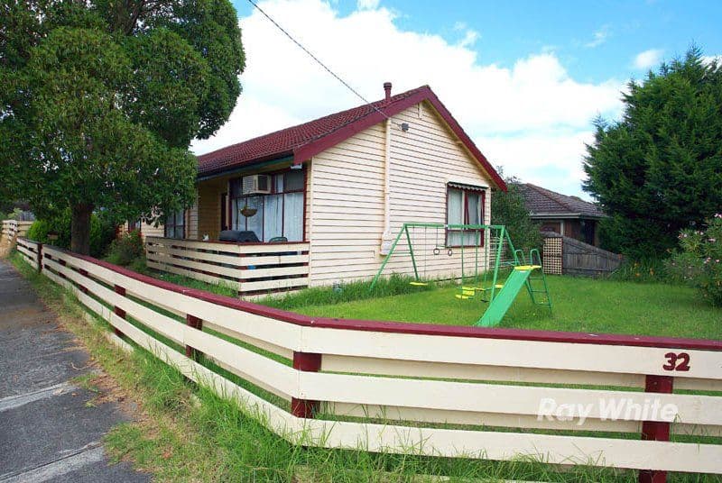 32 Cochrane Street, CRANBOURNE VIC 3977, Cranbourne - Thumbnail 2