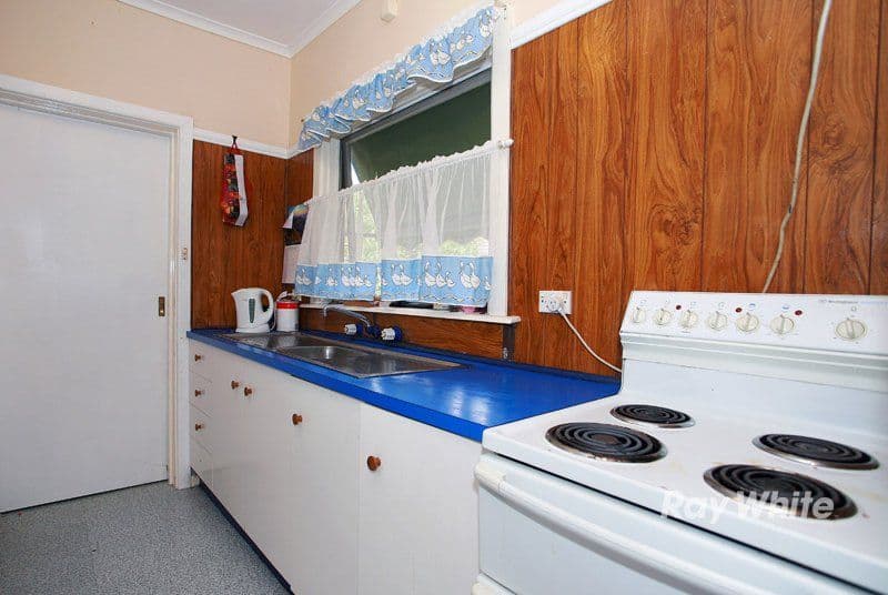 32 Cochrane Street, CRANBOURNE VIC 3977, Cranbourne - Thumbnail 3