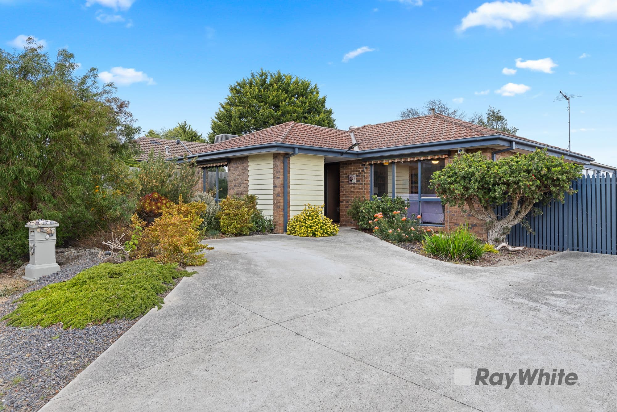 4 Lesley Drive, Hampton Park VIC 3976, Hampton Park - Image 1