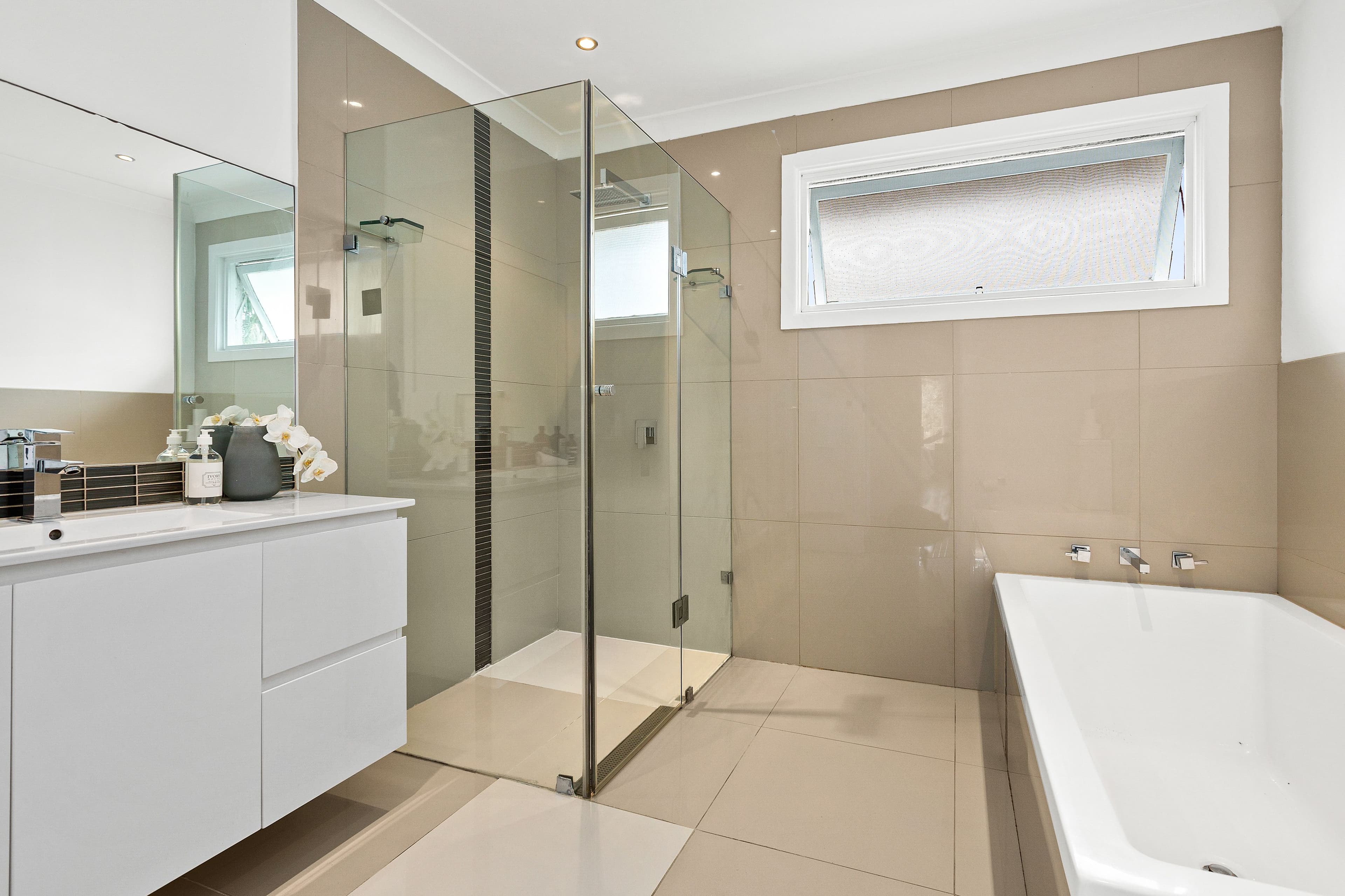 12 Hollings Crescent, Heathcote NSW 2233, Heathcote - Thumbnail 8
