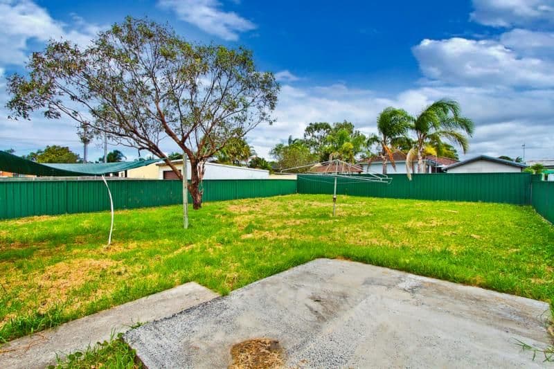 35 Bass Avenue, KILLARNEY VALE NSW 2261, Killarney Vale - Thumbnail 2