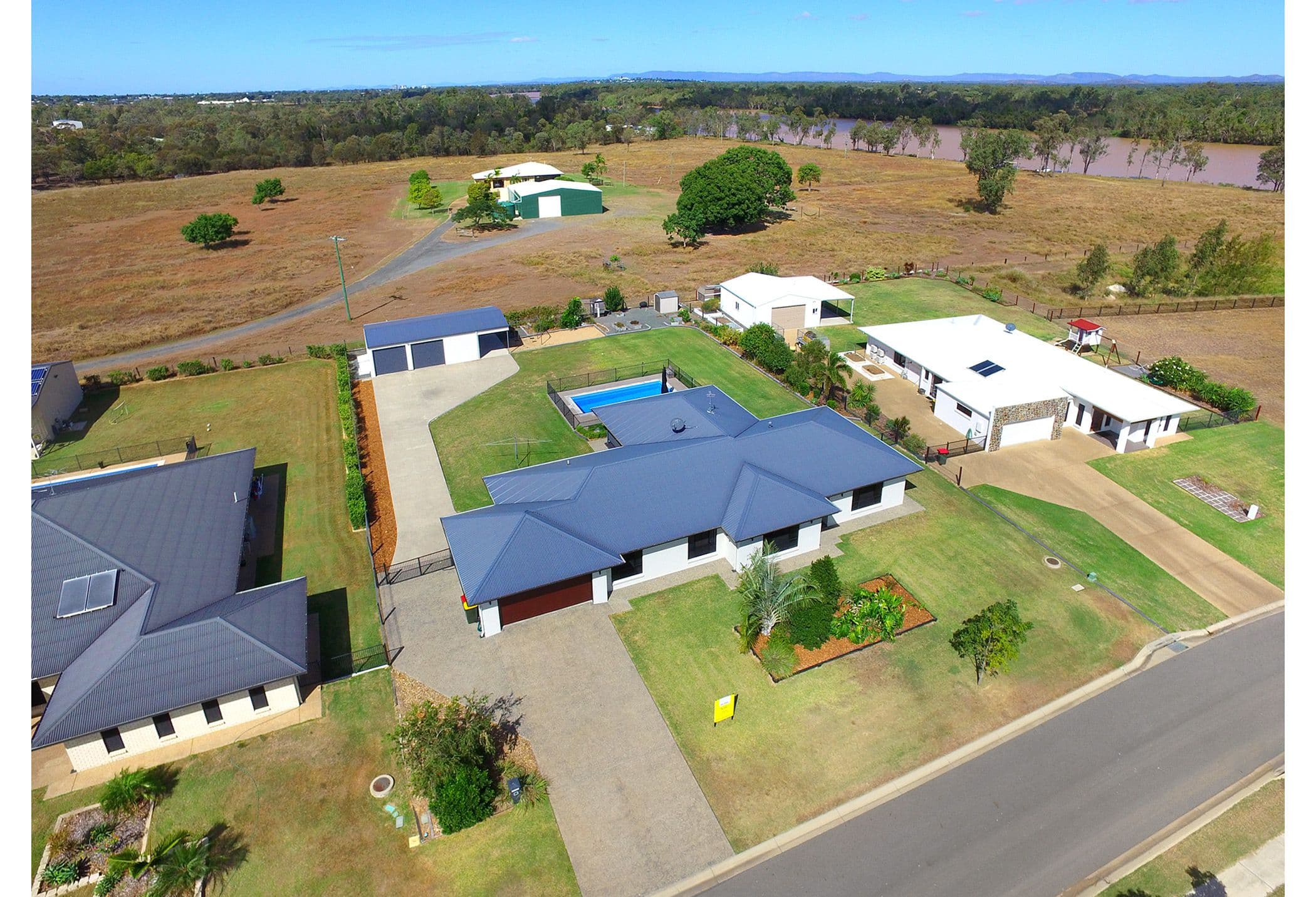 30 Riverside Drive, Parkhurst QLD 4702, Parkhurst - Thumbnail 2