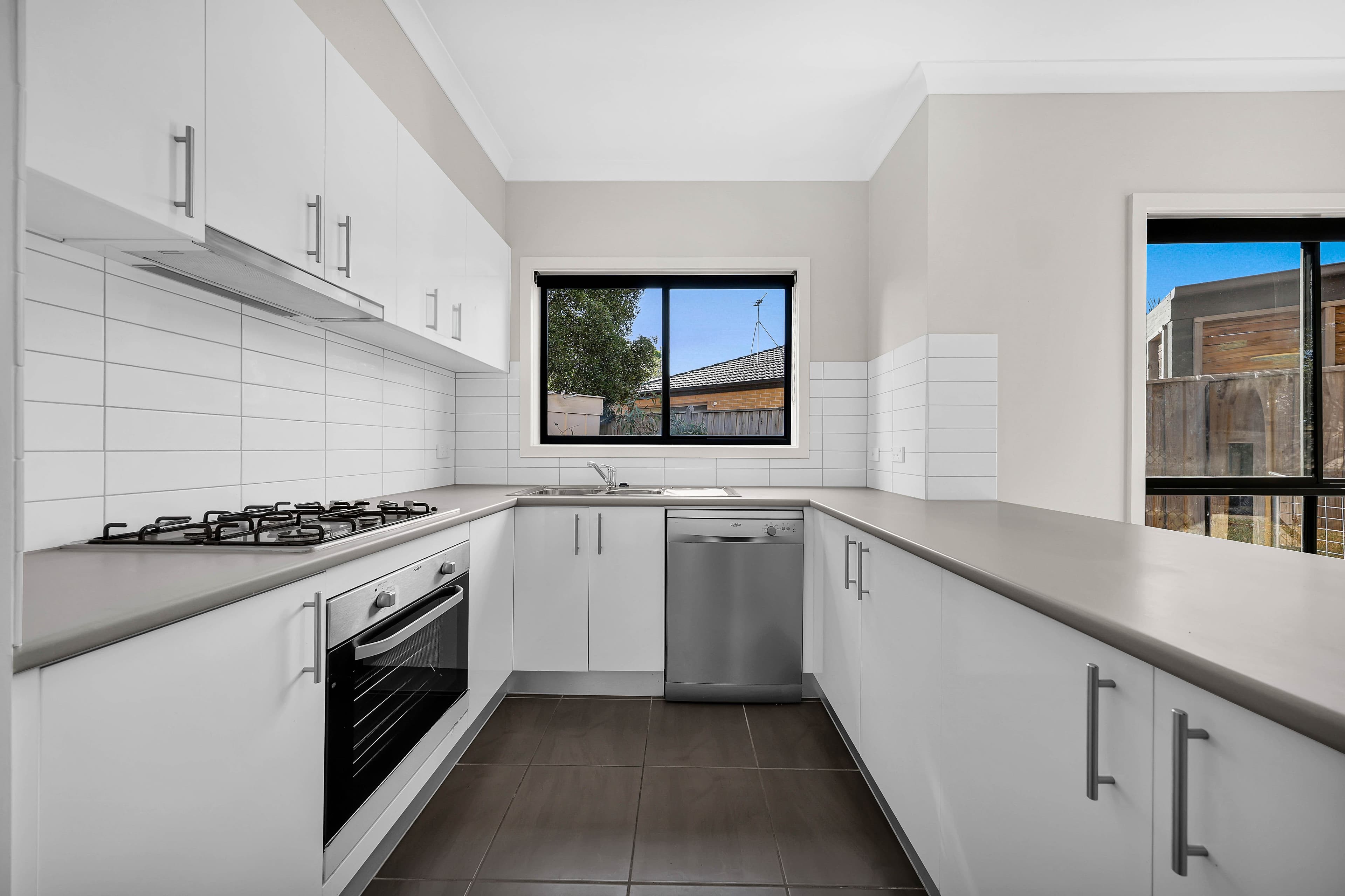 1 Burssi Circuit, Doreen VIC 3754, Doreen - Thumbnail 2