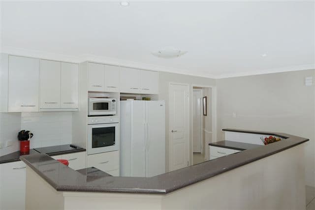 67 Whitman Street, WESTBROOK QLD 4350, Westbrook - Thumbnail 2